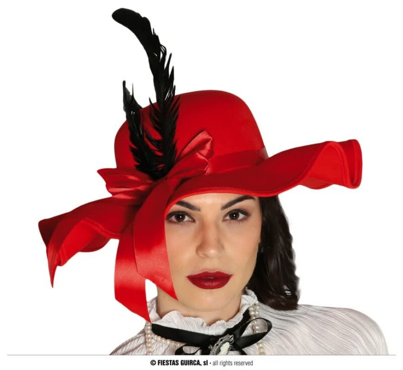 chapeau rouge dame